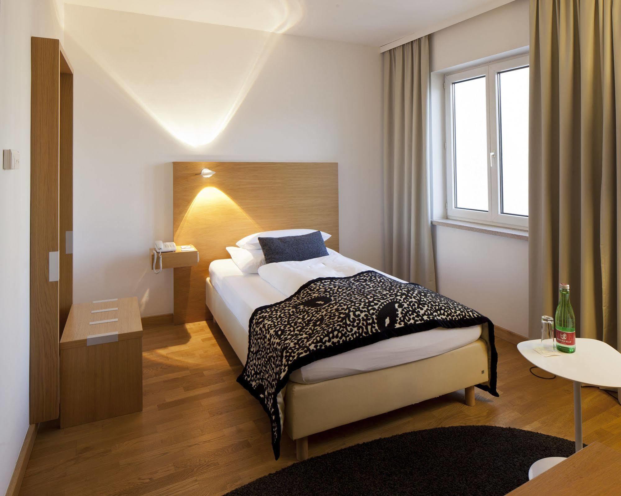 Hotel Ploberger Wels Exterior foto